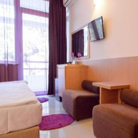Hotel Sara Neptun Buitenkant foto